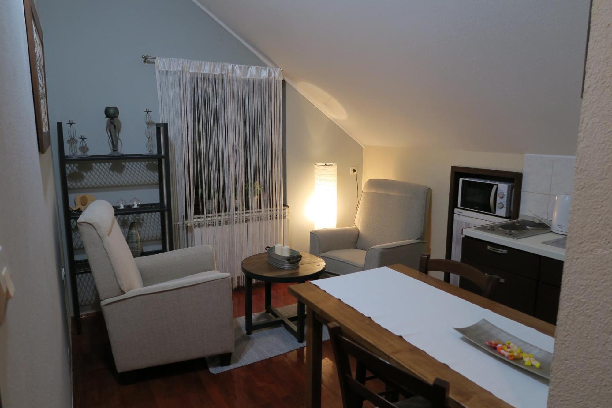 Apartments And Rooms Stefanac Slunj Εξωτερικό φωτογραφία