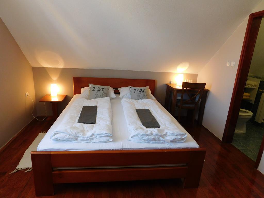 Apartments And Rooms Stefanac Slunj Εξωτερικό φωτογραφία