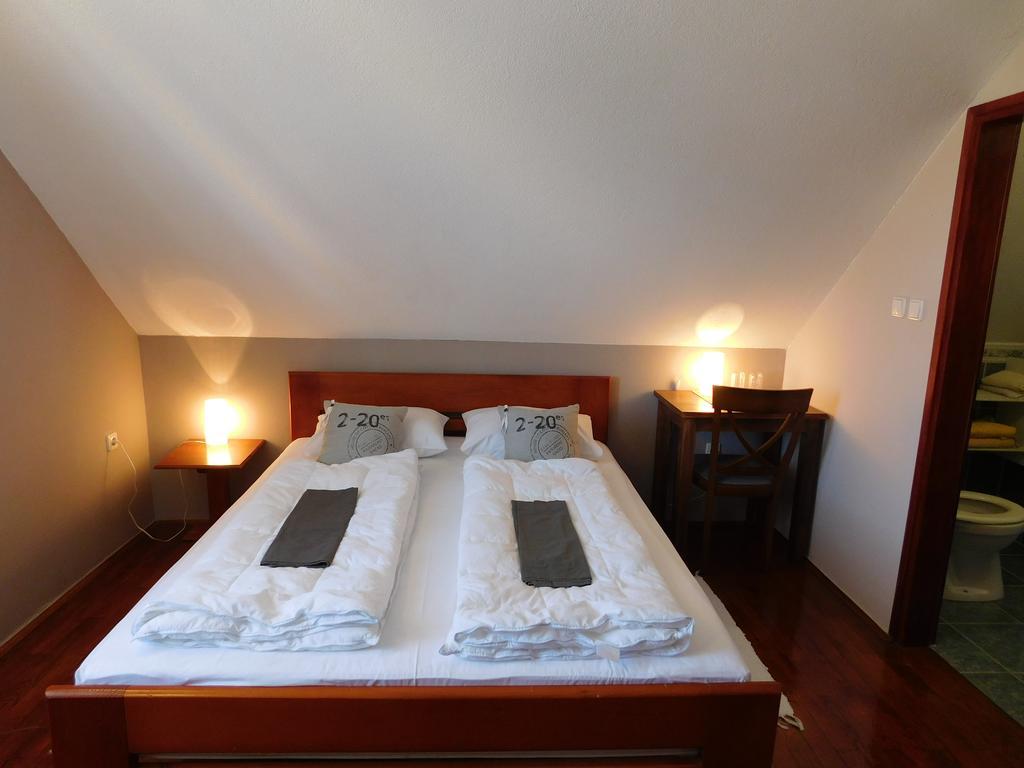 Apartments And Rooms Stefanac Slunj Εξωτερικό φωτογραφία